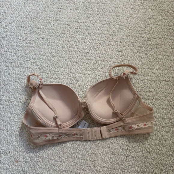 Wacoal Bra / nude with delicate lace 36 AA - Picture 4 of 7